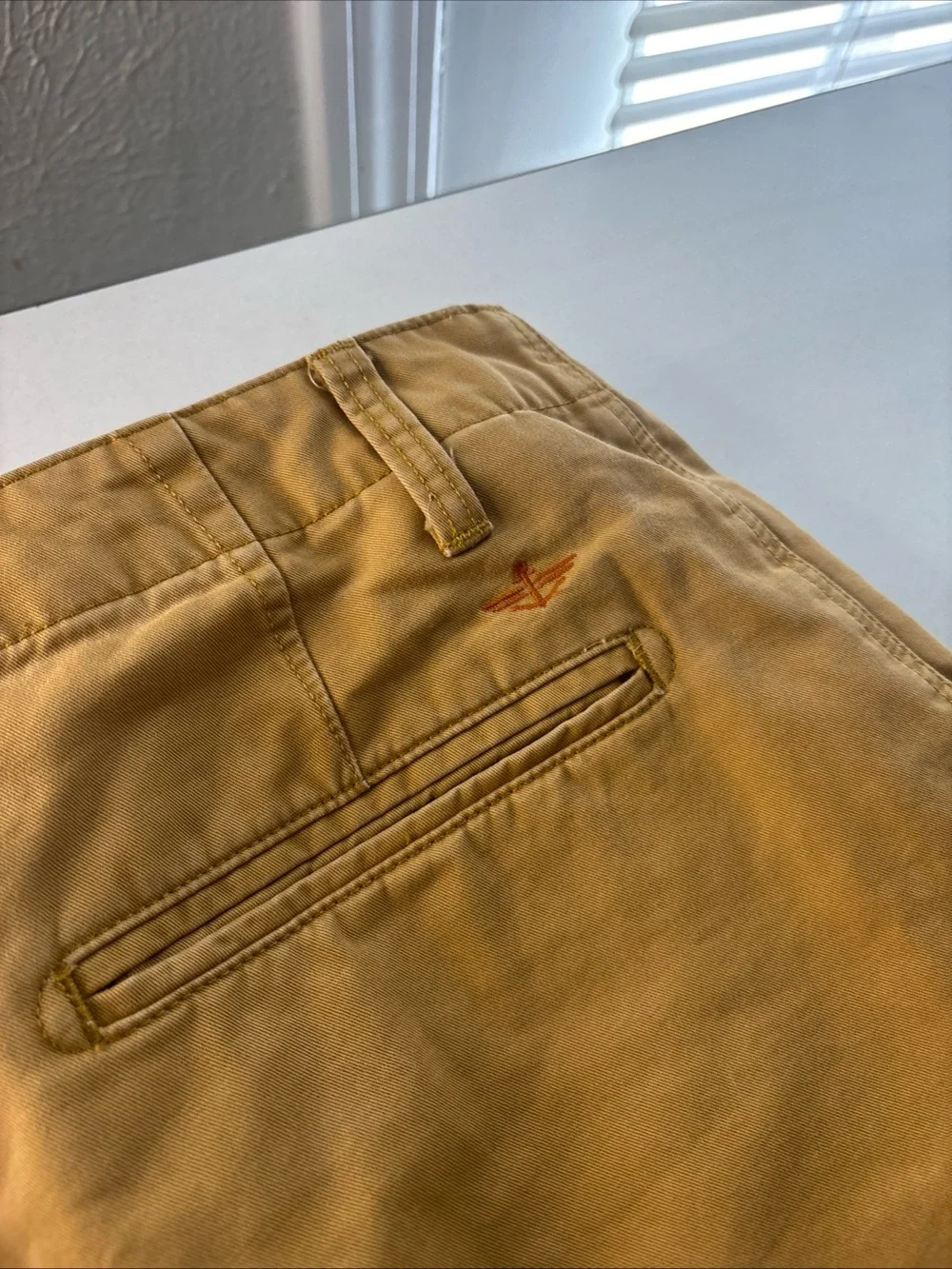 Dockers Mustard Yellow Chino Shorts with Orange Trim size 30/30